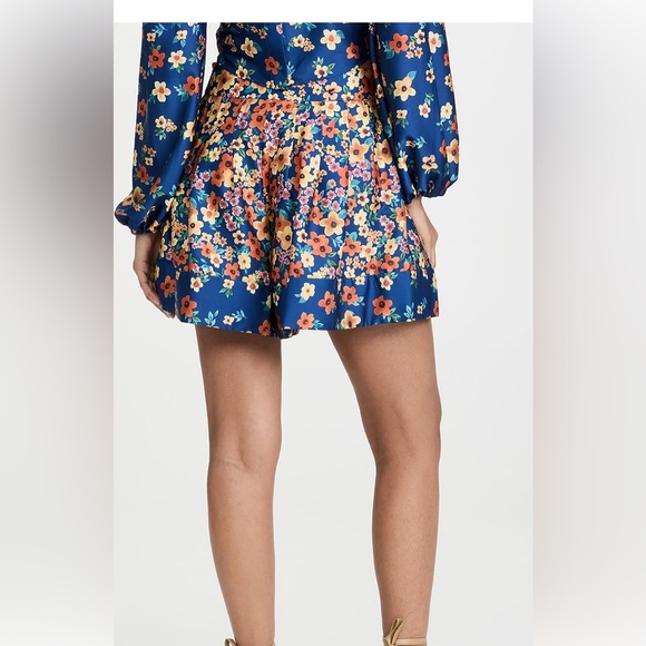 AMUR Oaklyn Pleated Floral Shorts NWOT - Picture 5 of 8